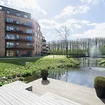 Topclass 2-Bed In Odense